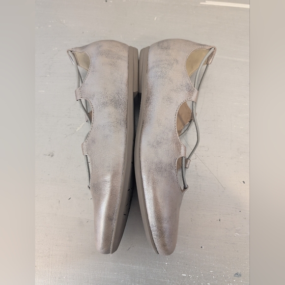 Earthies by Earth  women’s leather ballet Essen silver metalli Size 6 B - Picture 9 of 10